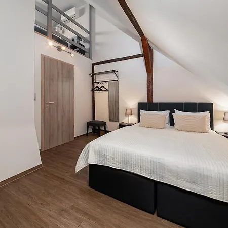 Postel 宾馆 巴拉顿菲赖德